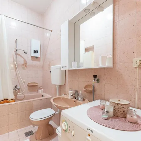 Apartment Neva